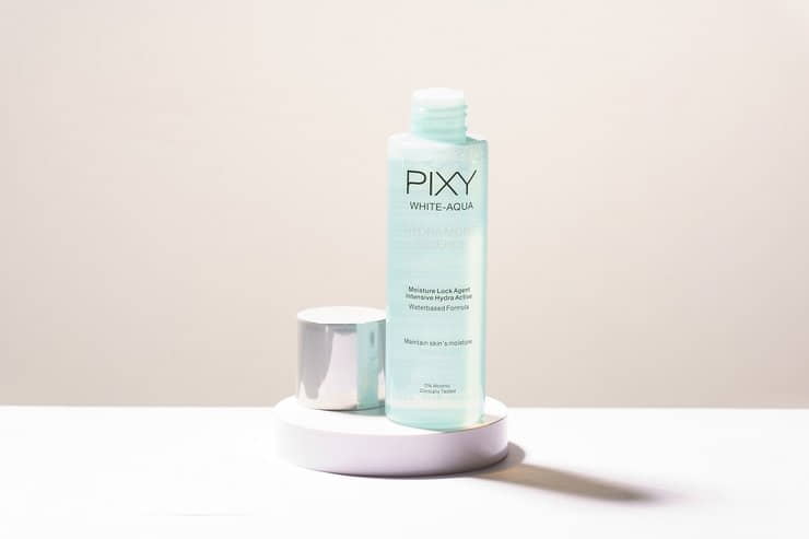 Pixy White Aqua Hydra Moist Essence
