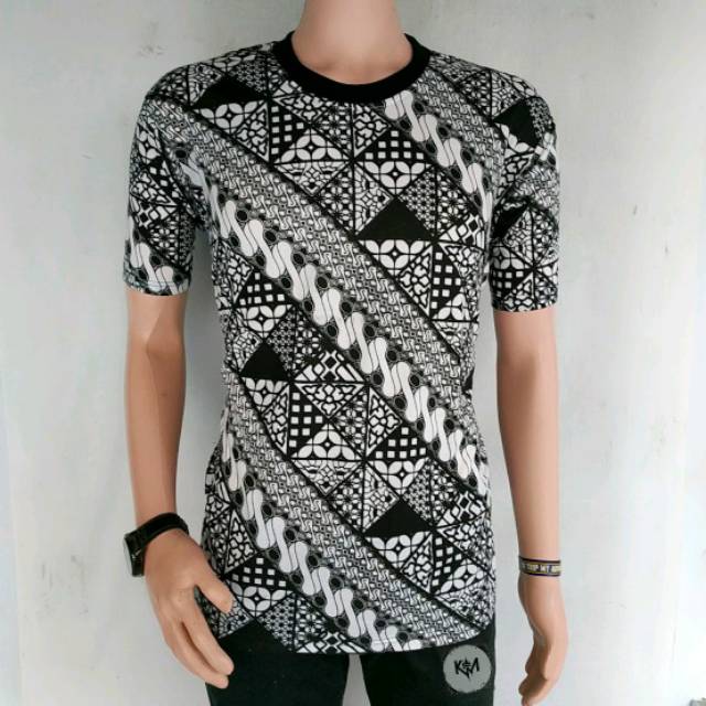 Kaos Batik